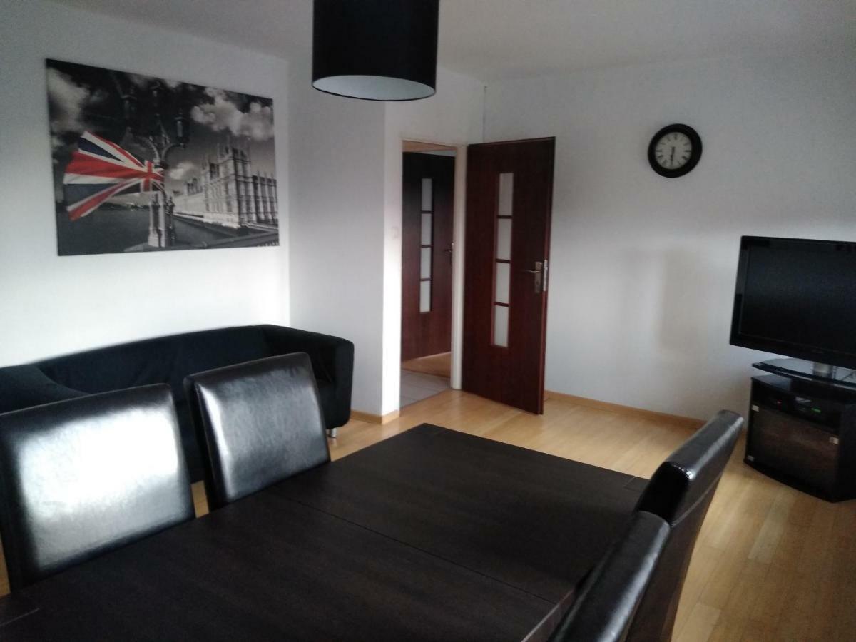Apartamento Apartament Centrum Szczecinek Exterior foto